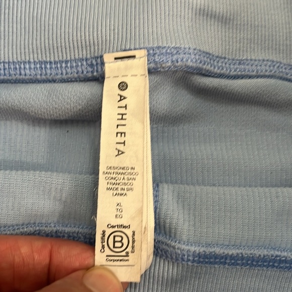 Athleta XL Aurora Seamless 7” Short Swallowtail Blue Nylon Elastane Yoga Wicking - Picture 5 of 5